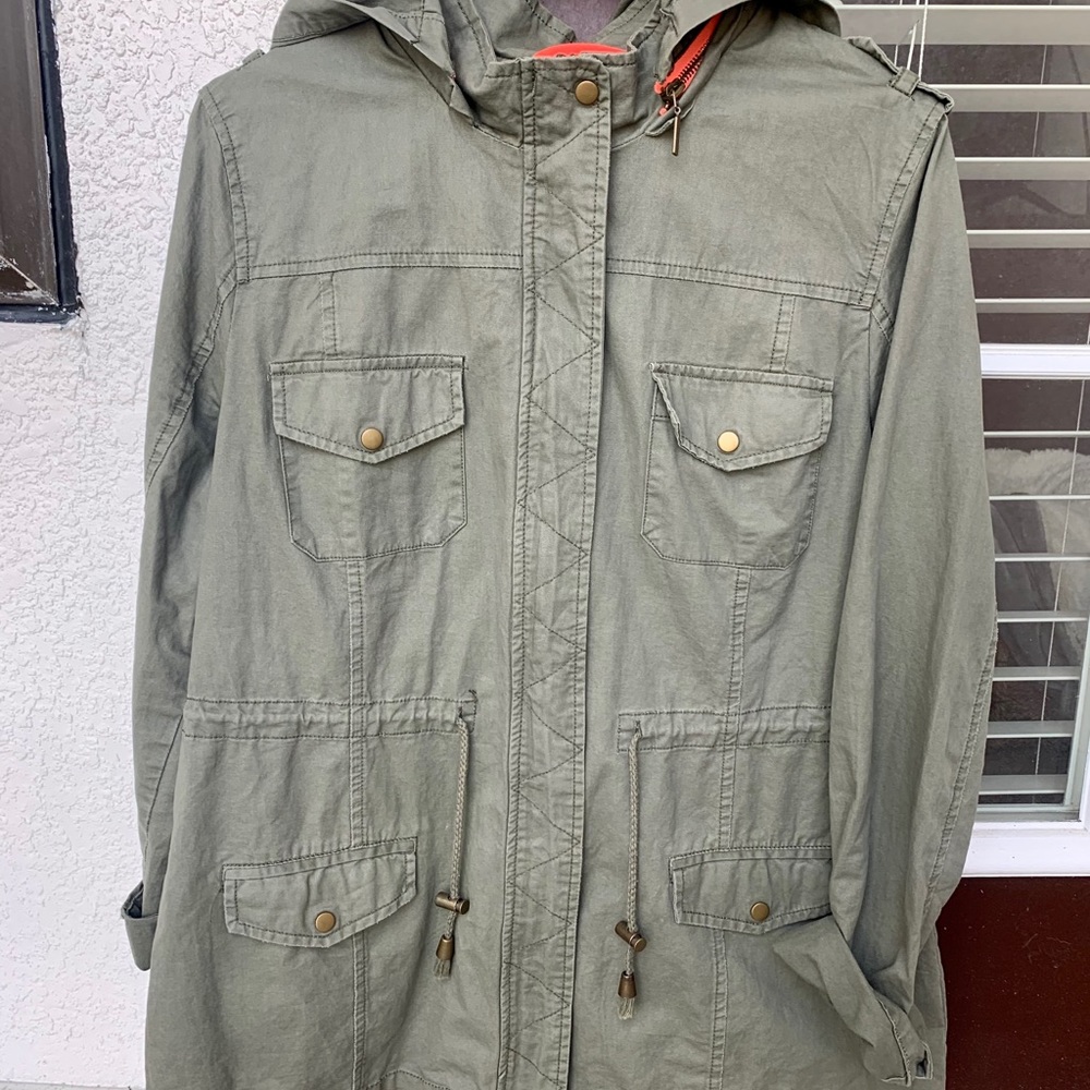 army green lightweight coat!!